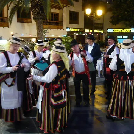 Apartman Mit Sonnenterrasse Und Panorama - Meerblick, 5 Min. Von Hafen + Acantilado de los Gigantes
