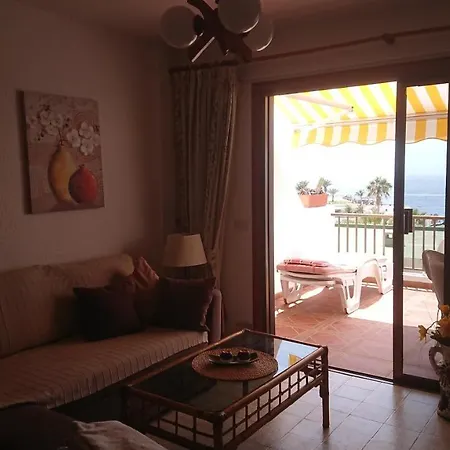 Mit Sonnenterrasse Und Panorama - Meerblick, 5 Min. Von Hafen + *