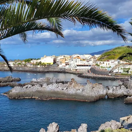 Mit Sonnenterrasse Und Panorama - Meerblick, 5 Min. Von Hafen + *