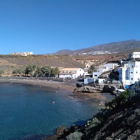 Mit Sonnenterrasse Und Panorama - Meerblick, 5 Min. Von Hafen + Apartman
